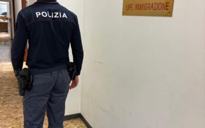Alessandria, quattro rimpatri in quindici giorni: espulso anche un uomo che aveva violato il divieto di avvicinamento